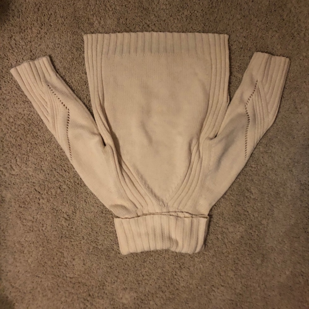 Sweater - Picture 2 of 3